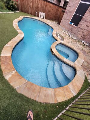 Before And After Pool Cleaning Services in Frisco, TX (4)
